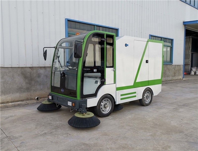 Compact Road Cleaning Machine Intelligent Road Cleaning Truck Vacuum Sweeper Truck Street Vacuum Cleaner Vacuum Road Sweeper