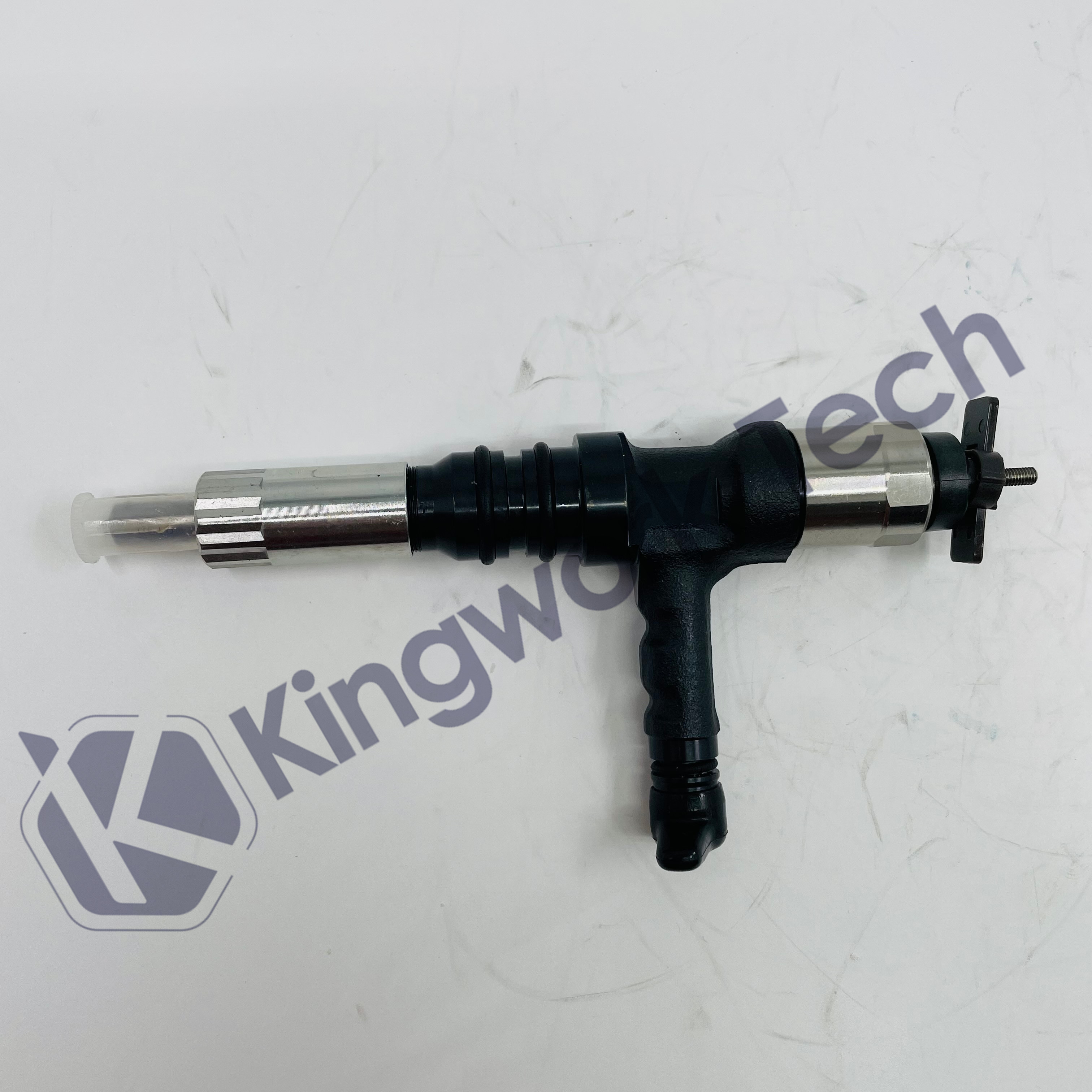 Common Rail Diesel Fuel Injector 095000-6120 9709500-612 6261-11-3100 For Komatsu PC600 Excavator