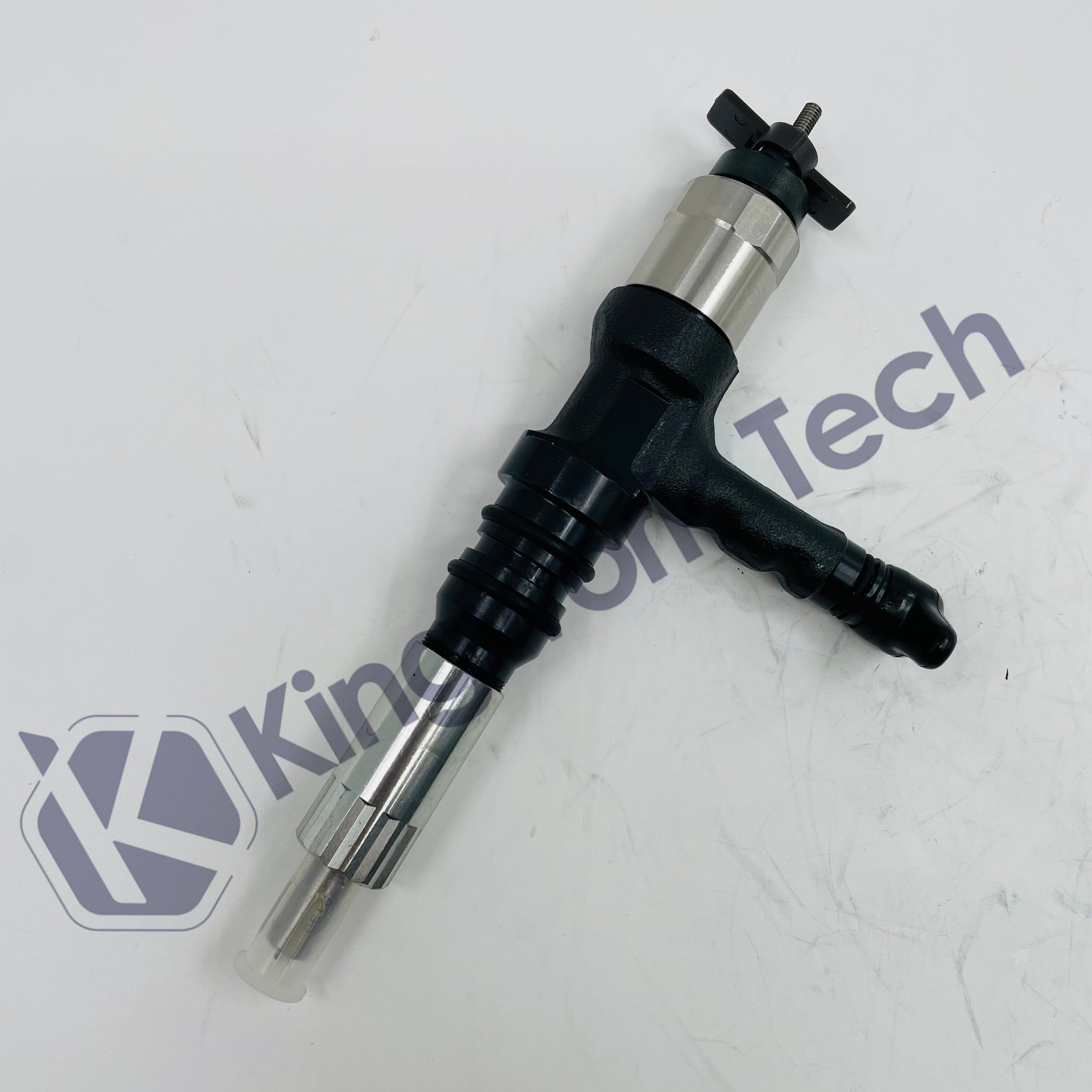 Common Rail Diesel Fuel Injector 095000-6120 9709500-612 6261-11-3100 For Komatsu PC600 Excavator