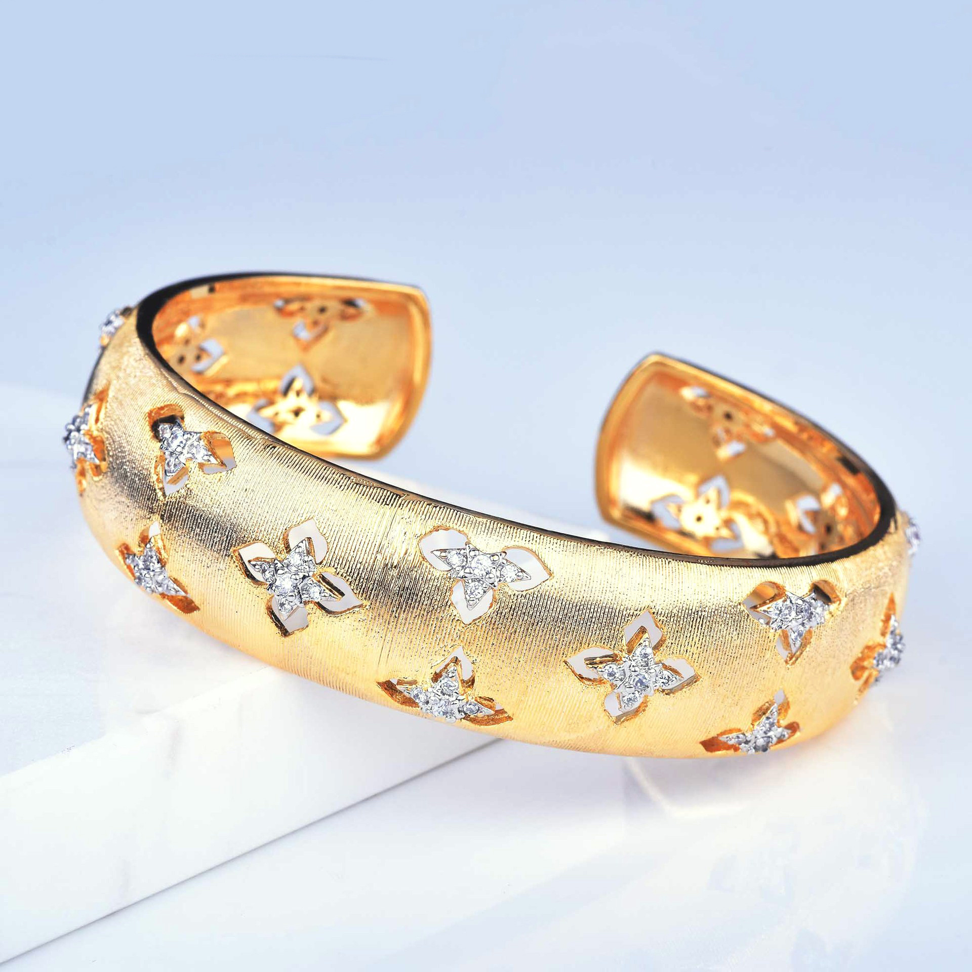 Latest Saudi Gold Jewelry Bracelet Dubai One Gram Gold Bangle Design