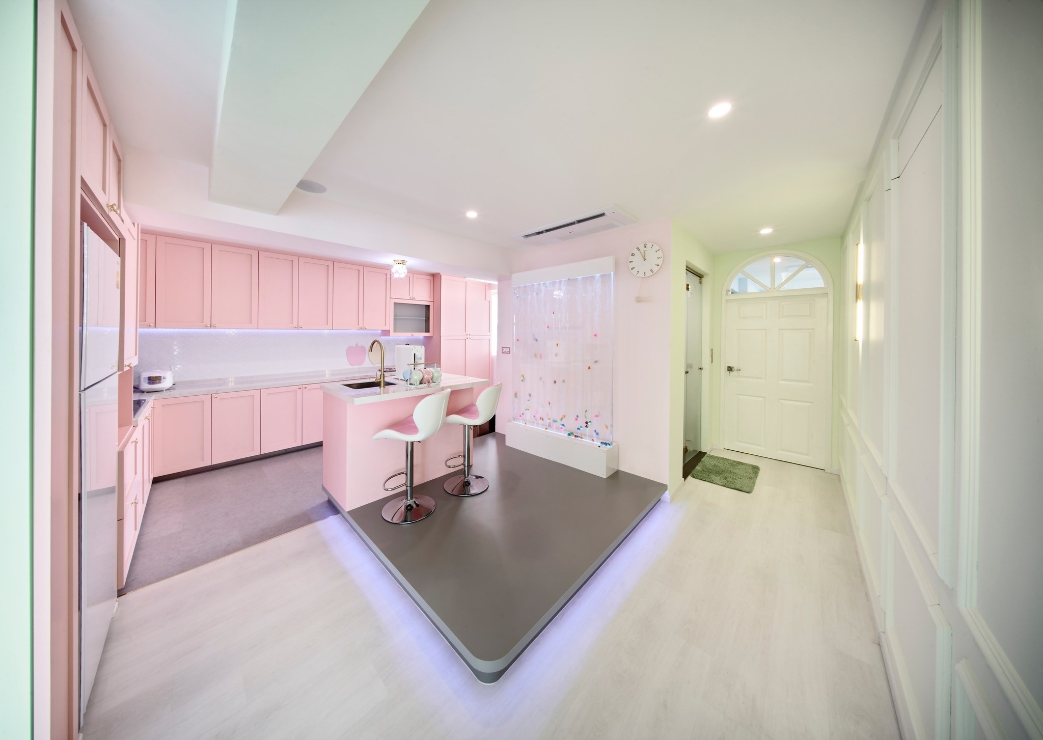 Pink modern smart Shaker Style furniture Kitchen wall Cabinets with glass doors