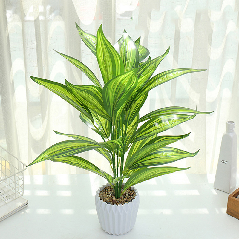 Custom Vivid Artificial Potted Plants Wholesale UVproof Artificial Bonsai Plant Tree Palm Banana Tree With Pot For Home Decor