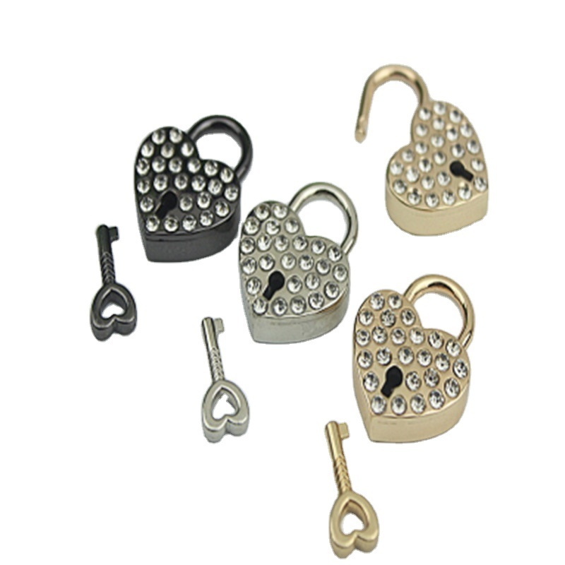 Manufacturer wholesale high-grade alloy diamond heart lock