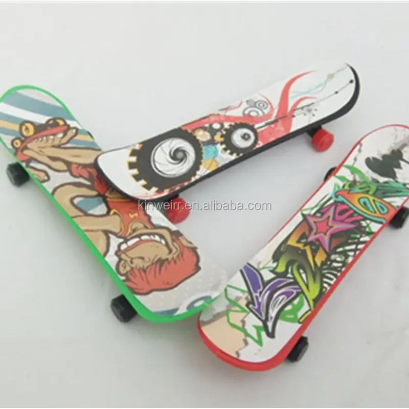 Customized new product creative fingertips, plastic tabletops pressure reducing decks skateboards finger joint games ice skating