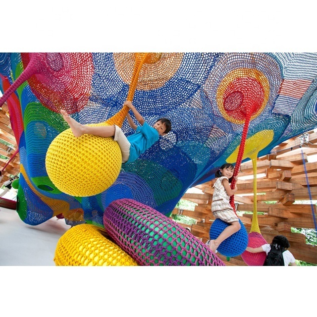 Customized Indoor Colorful Playground Crotheted Rainbow Climbing Rope Net For Children