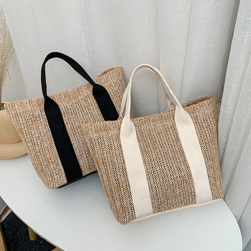 2023 New Fashion Women Handmade Woven Tote Handbags Weaving Wholesale Fashion Female Grass Straw Beach Bags