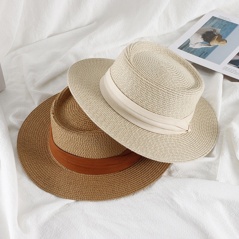 2023 New Fashion Summer female straw hat British new Hepburn style hat for lady French ribbon concave top hat