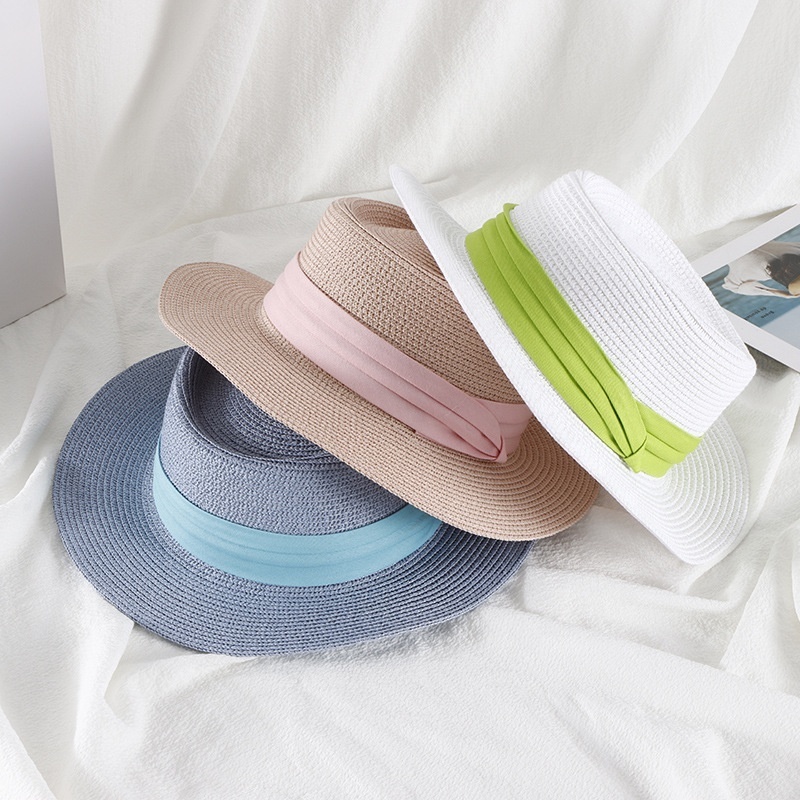 2023 New Fashion Summer female straw hat British new Hepburn style hat for lady French ribbon concave top hat