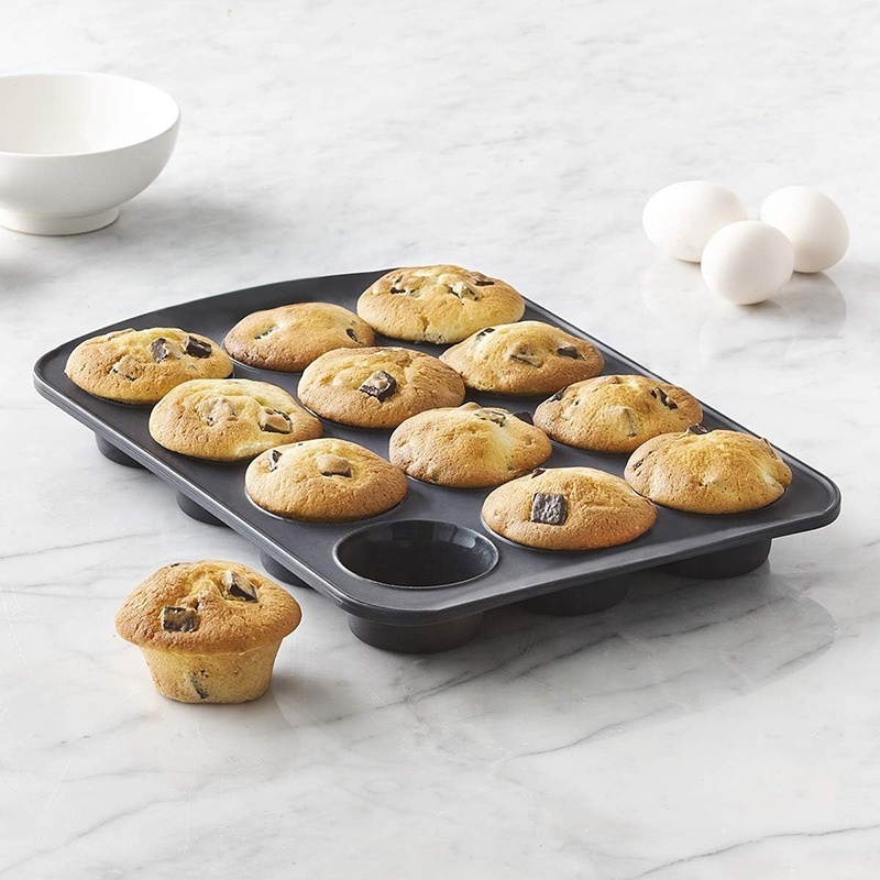 12 Cups Nonstick BPA Free Silicone Muffin Baking Tray Pan