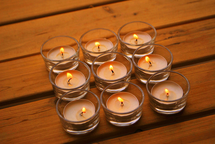 Wholesale Custom small short clear tea light glass candle holder with wax