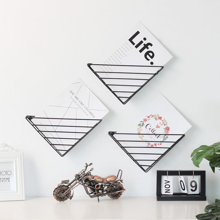 Wall Mounted Triangle Book Shelf Iron Structure Practical Wall Hanging Book Rack Metal Newspaper File Magazine Holder Rack