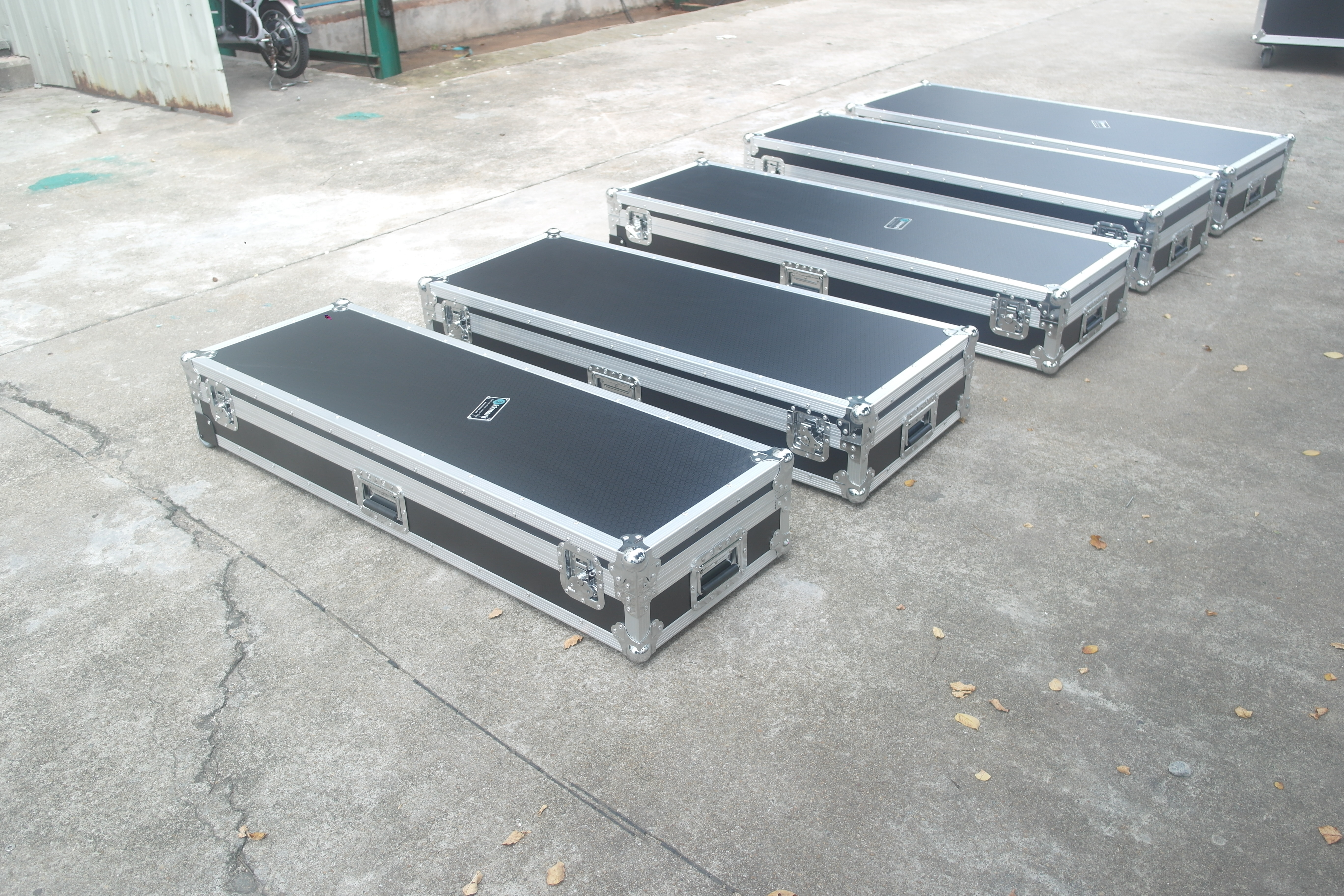 portable gig ready road ATA flight case keyboard case for Roland Fantom 8 Keyboard Synthesizer