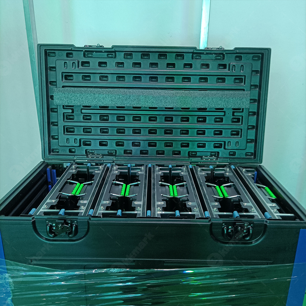 detachable save shipping cost hdpe plastic adjustable size according to the thickness of your Led display screen road case