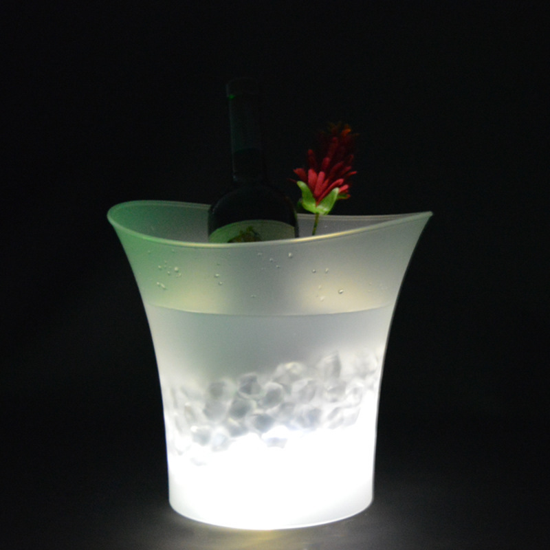 Hot Selling 5L Plastic Ice Bucket Customized Led Illumination Buckets For Champagne Wine Vodka Whiskey Beer Drinks