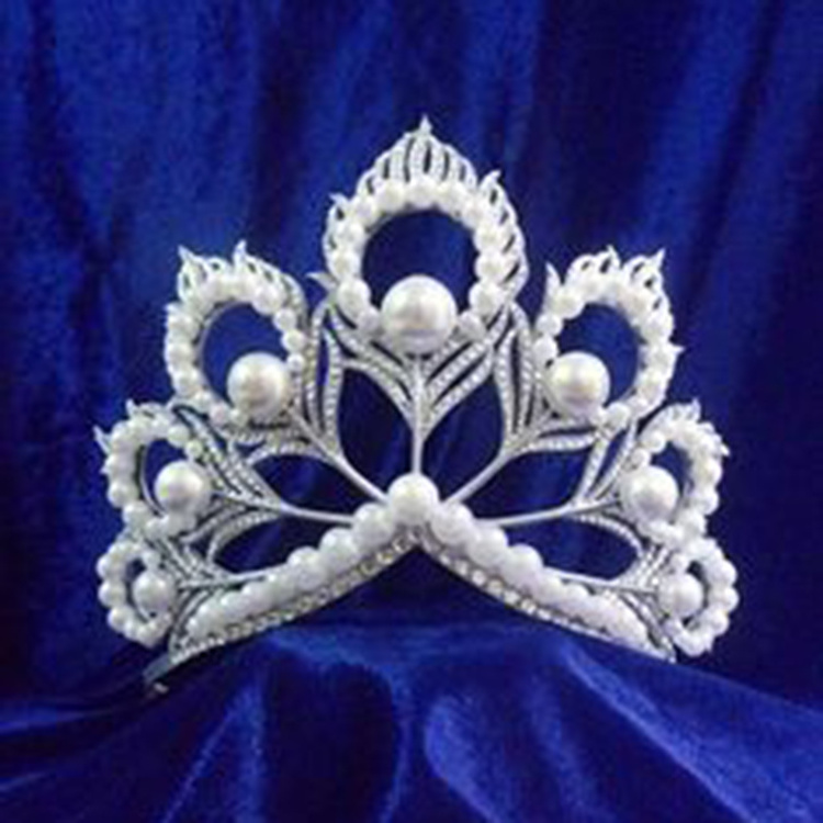 Cheap Prices And High Quality Of Wedding Rhinestone Crown Tiaras For Queens Baroque Full Crown