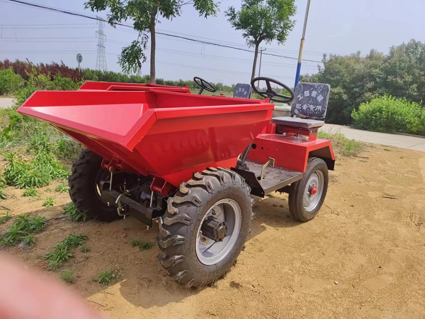 Best selling 2 ton wheel dump 4*4 drive mini dump truck Large load engineering transport vehicle