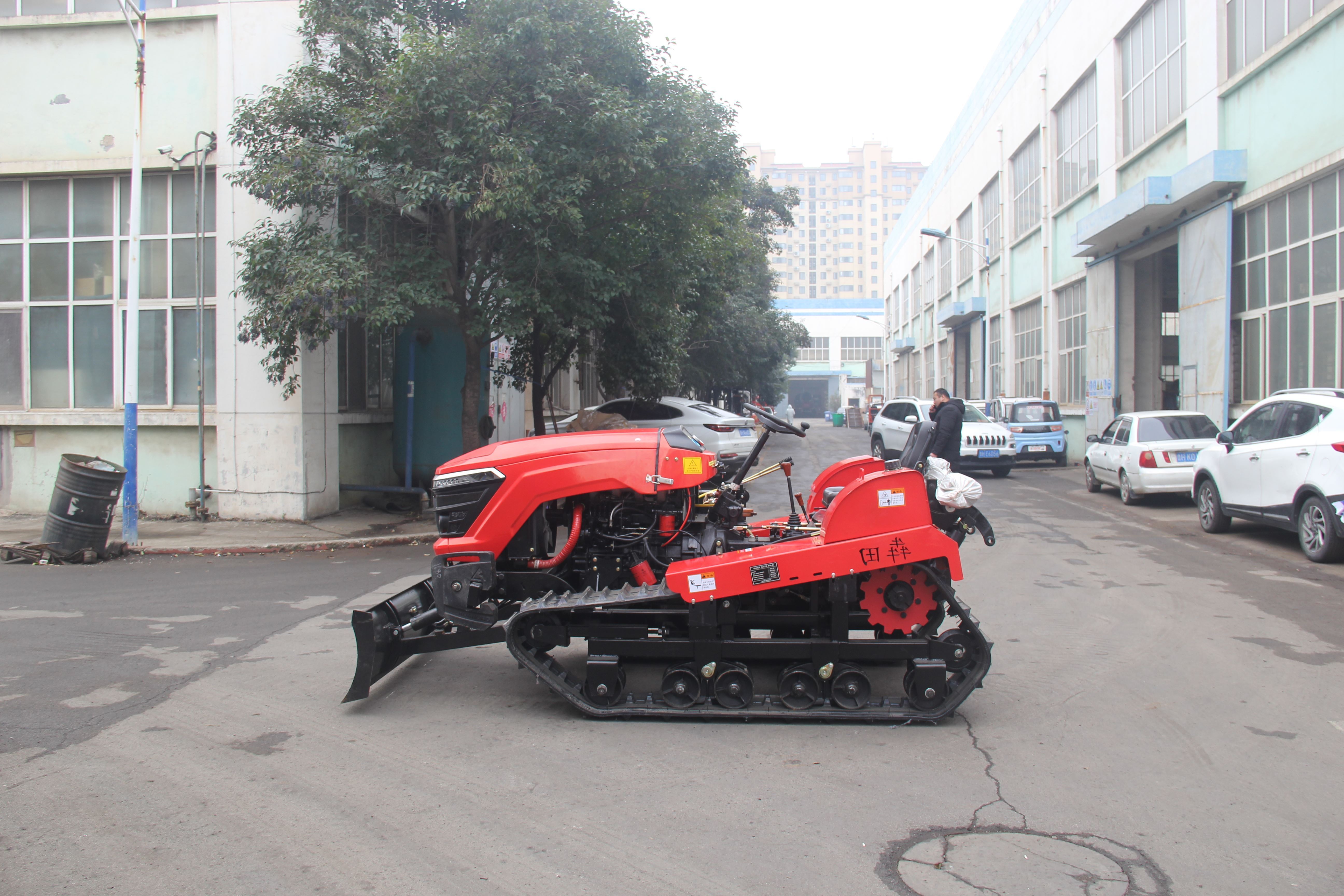 2024 Mini Farm Crawler Tractor Garden Tiller Cultivators 50hp Crawler Tractor For hottest Sale