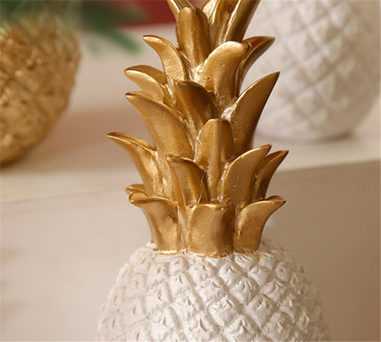 Wholesale Creative Modern Decoration For Home Decor Resin Gold Pineapple Sculpture Ornaments Living Room Table Decoration