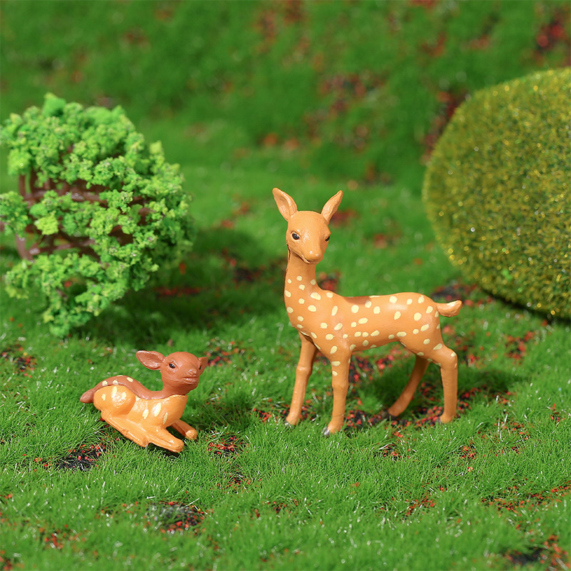 Crafts Figurines Home Decoration Artificial Mini Sika Deer Giraffe Fairy Garden Miniatures Gnomes Moss Terrariums Resin