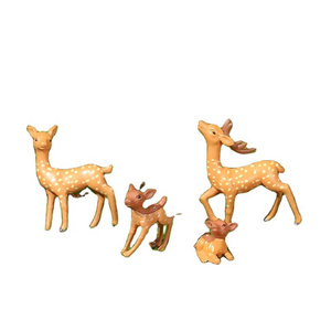 Crafts Figurines Home Decoration Artificial Mini Sika Deer Giraffe Fairy Garden Miniatures Gnomes Moss Terrariums Resin