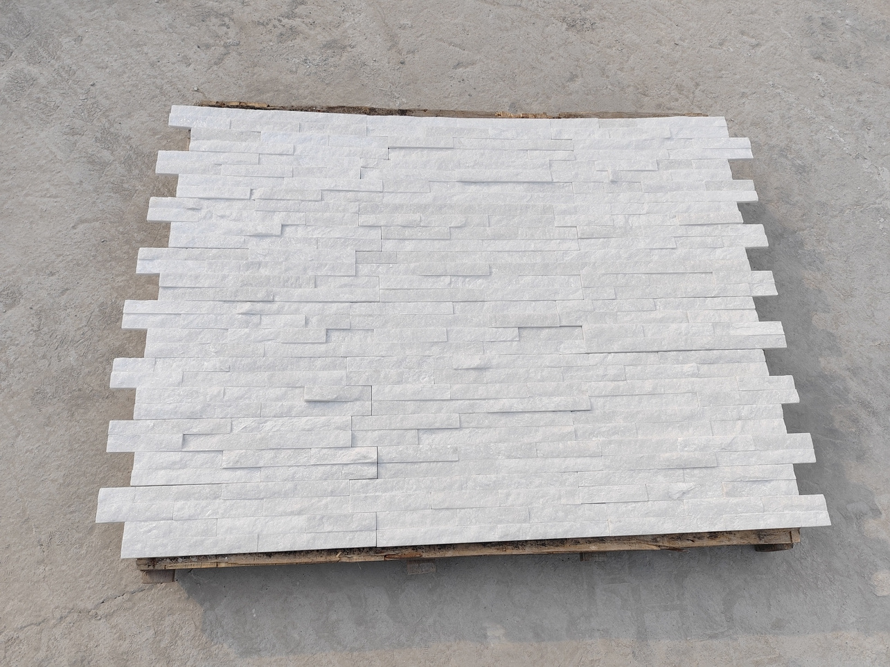 Pure White Quartzite Veneer Peel Stacked Stone slate tiles Wall Panel