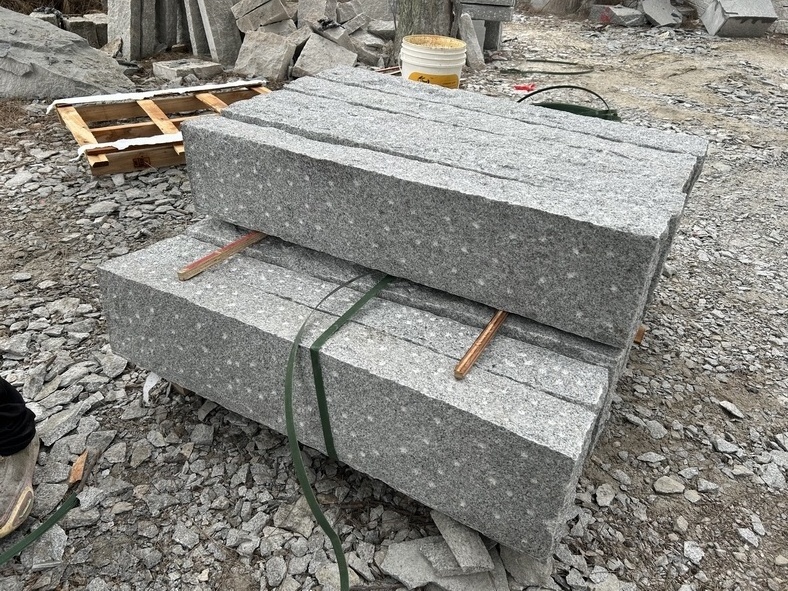 Industrial-Grade Granite Curbstone Outdoor Flooring Stone with Competitive Pricing