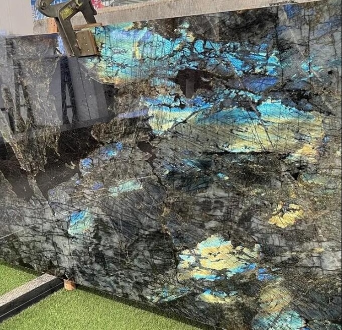 Manufacturer's Luxury Blue Lemurian Marble Natural Blue River Labradorite Granite Slabs Kitchen Countertops Bar Tops Floor Usage