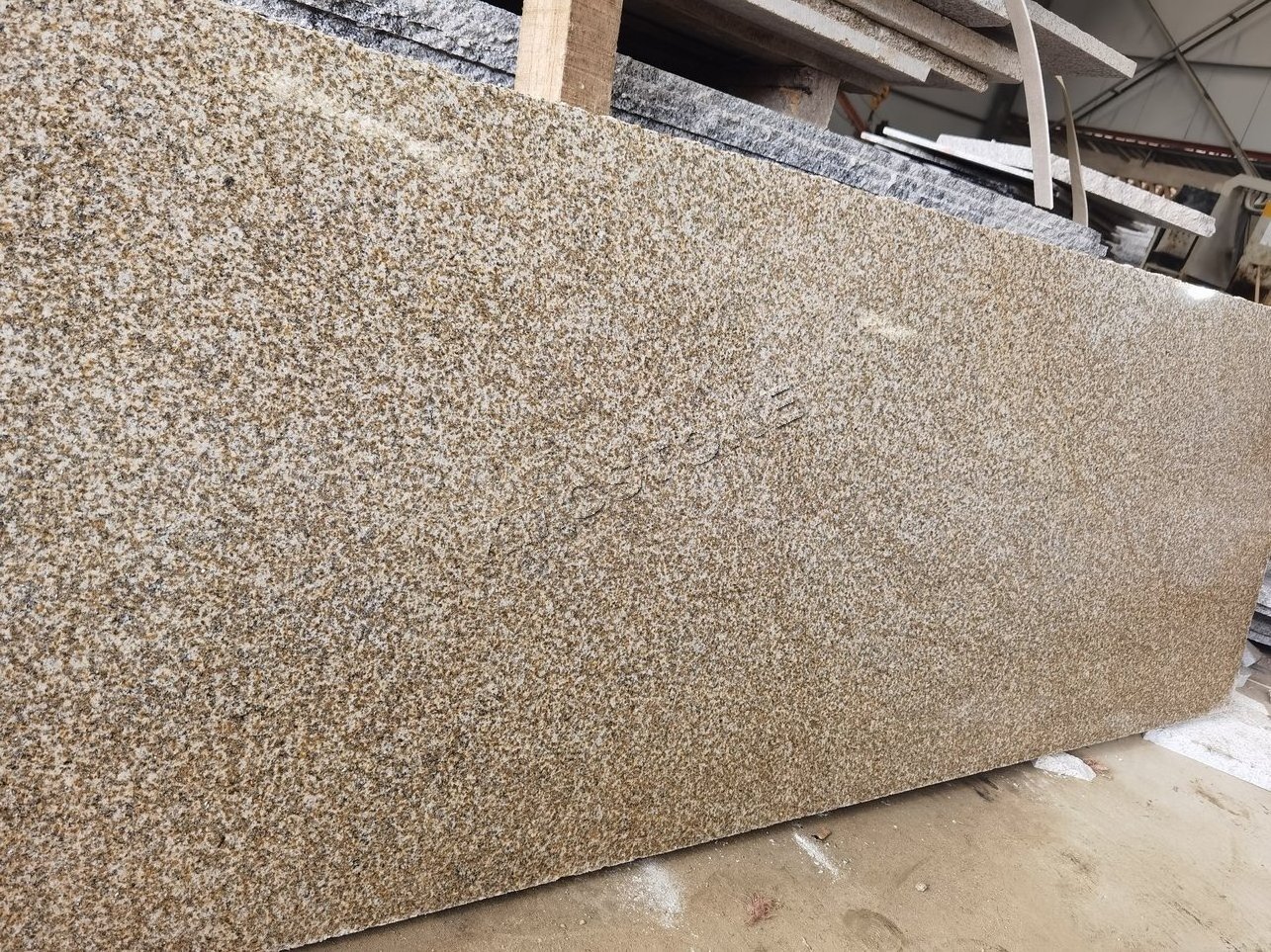 wholesale price Rust Skin Granite China cheap yellow granite tiger yellow granite