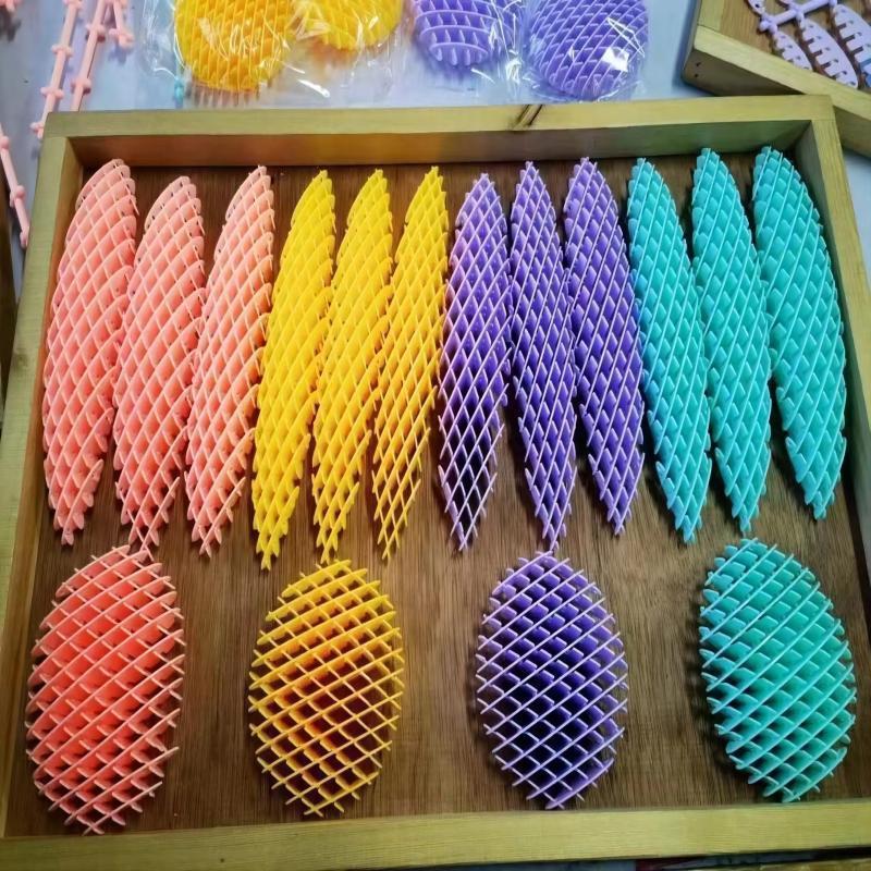 Unzip elastic net 3D printing telescopic net deformation toy internet celebrity telescopic palm play rebound cure casual elastic