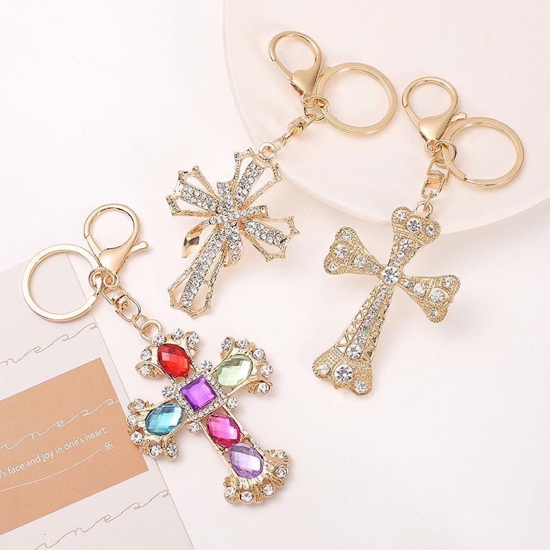 Fashion Luxury Corss Rhinestones Metal Key chain Crucifix Gold Car Key Cross Diamond Pendant Keychain Bling Charm Jesus Keychain