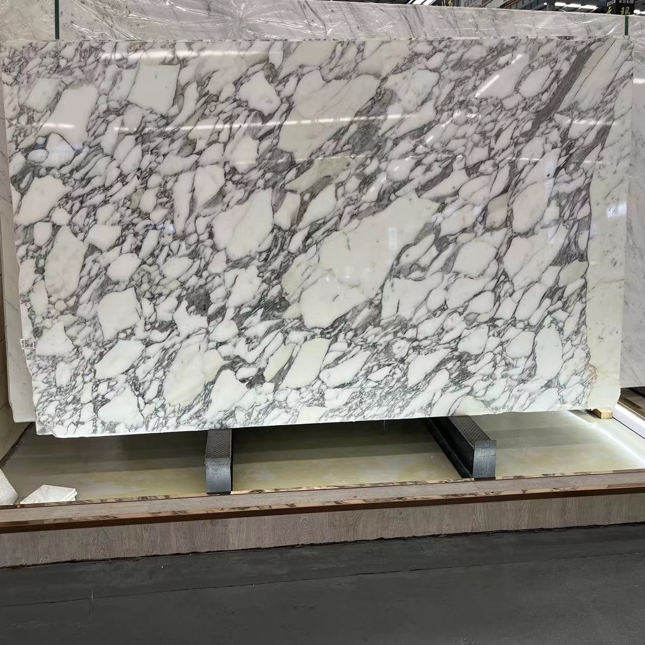 Italian Top Quality Arabescato White Marble For Table Top