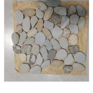 Top Quality Matt Smooth flat River Rock Pebble Mesh Mosaic Tile On Sale