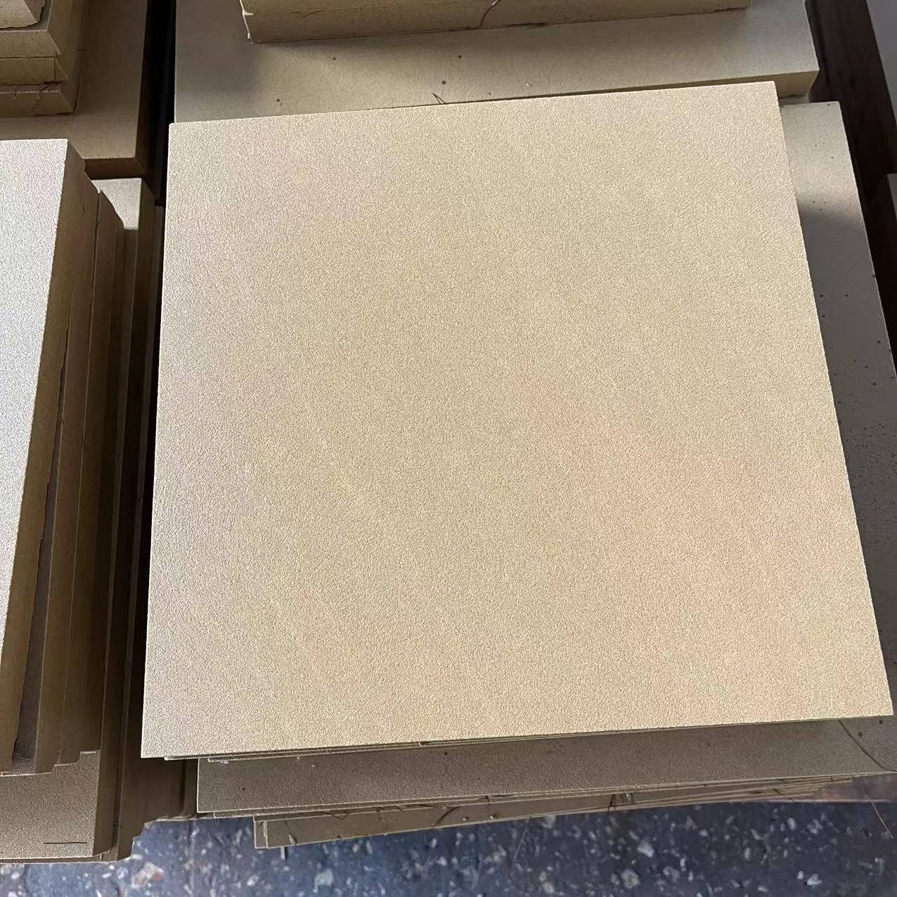 Chinese Factory sandstone Stone tiles prices Yellow natural sand stone 60x60 tiles Wall Cladding