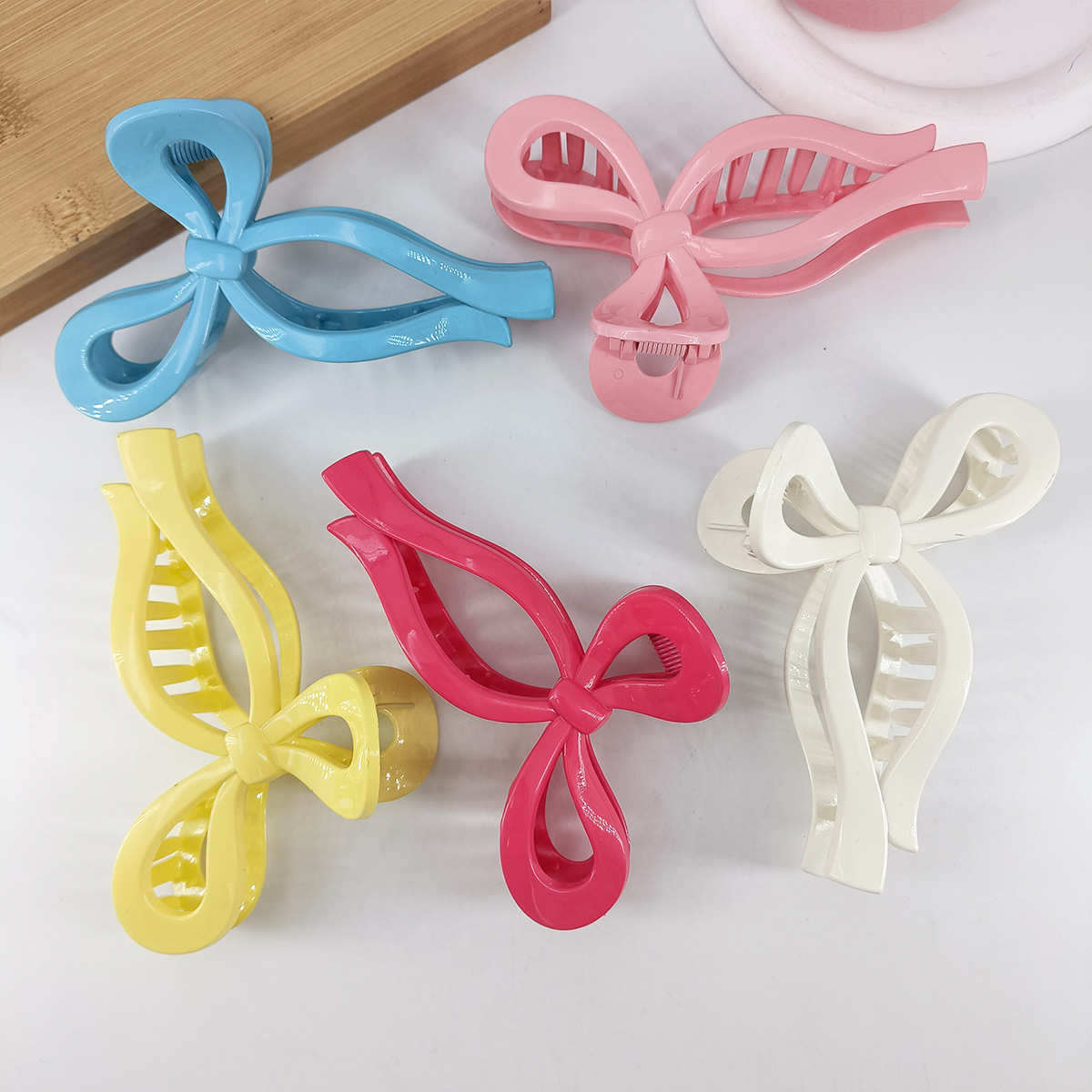 New Trend Korean Ins Style 13cm Extra Large Sweet Bow Knot Hair Jaw Clip Transparent Jelly Color Plastic Hair Claw Clip For Girl