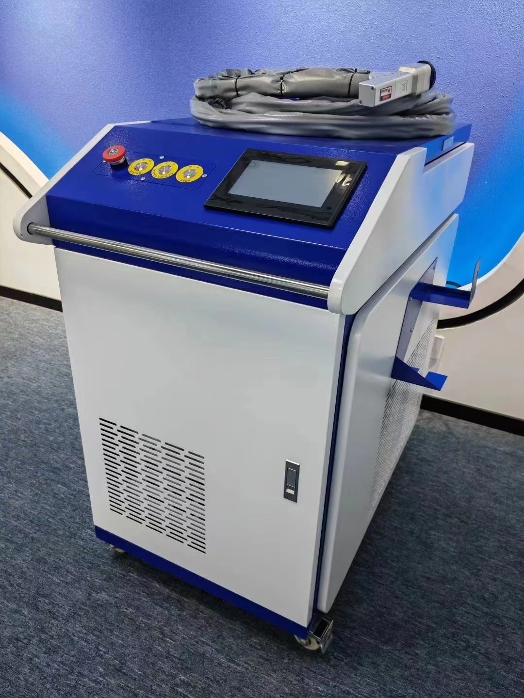 Handheld fiber laser cleaning machine paint laser rust removing cleaner machine price