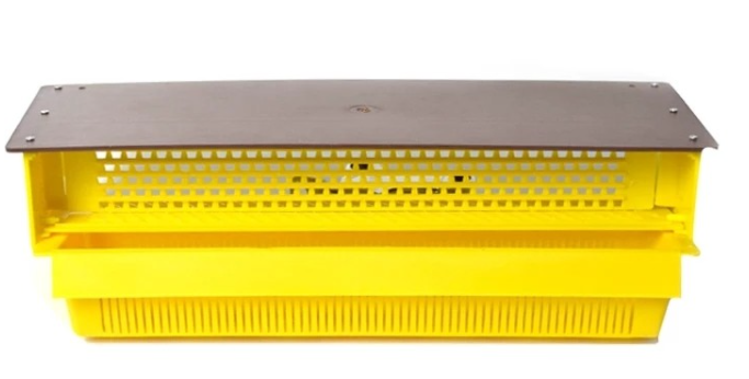 2024 Popular Collector Bee Tools Beekeeping Multifunction 5 Rows Plastic Hot Sale Pollen Trap