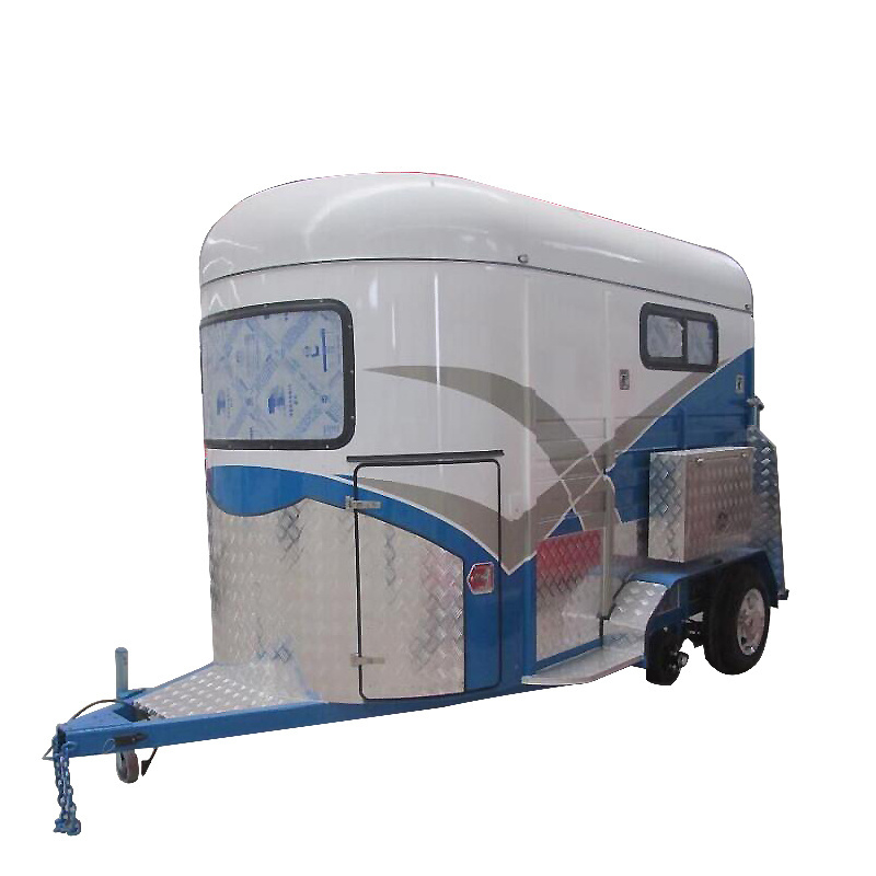 2023 3/4 horse trailer fiberglass roof horse trailer horse trailer front window curved