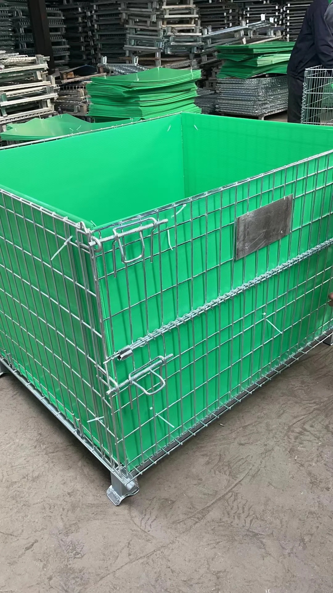 Wholesale Warehouse Logistic Transport Metal Storage Wire Mesh Pallet Cage Wire Mesh Container Rolling Metal Heavy Duty Cargo