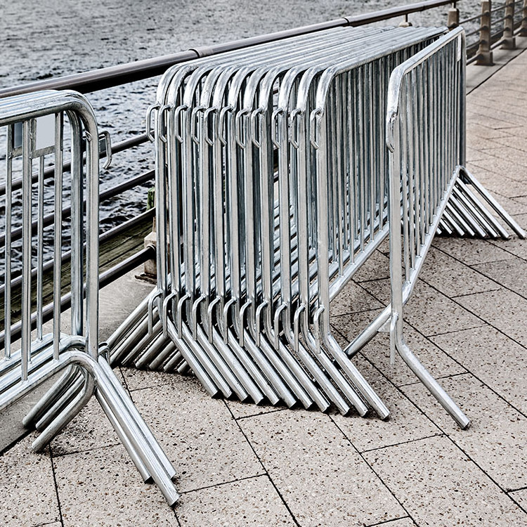 Galvanized steel portable traffic road safety fence crowd control pedestrian barricades crash barrier