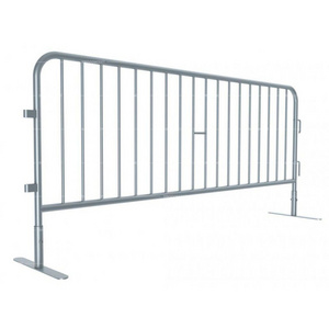 Galvanized steel portable traffic road safety fence crowd control pedestrian barricades crash barrier