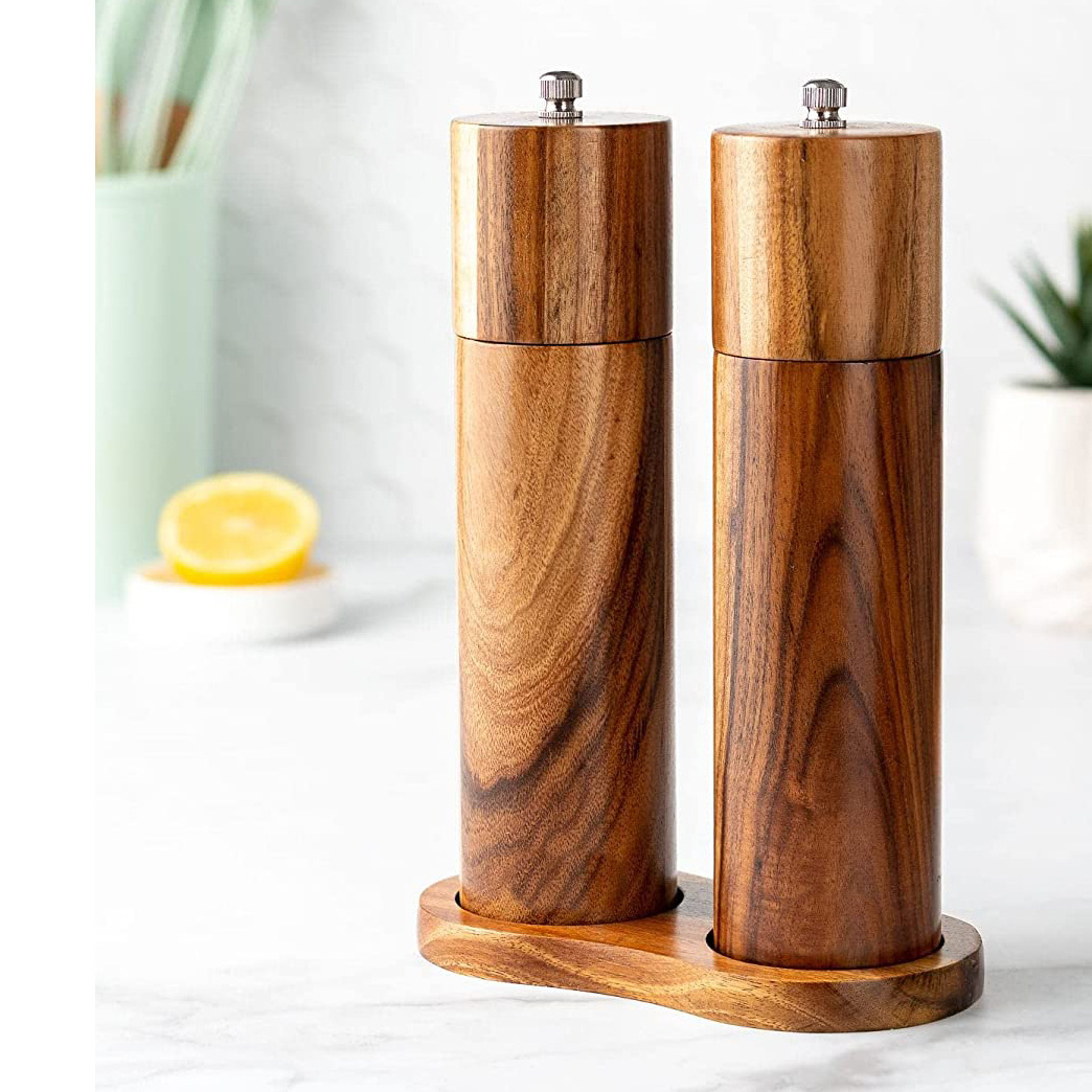 High quality salt and pepper grinder with base wood pepper mill Spice Mill with Adjustable Coarseness