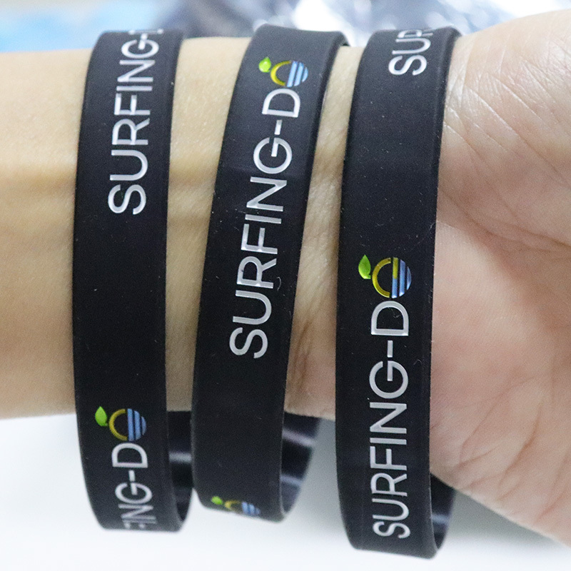 Personalised Custom Engraved Rubber Wrist Band Silicon Wristband New Design Promotional Sports Silicone Wristband