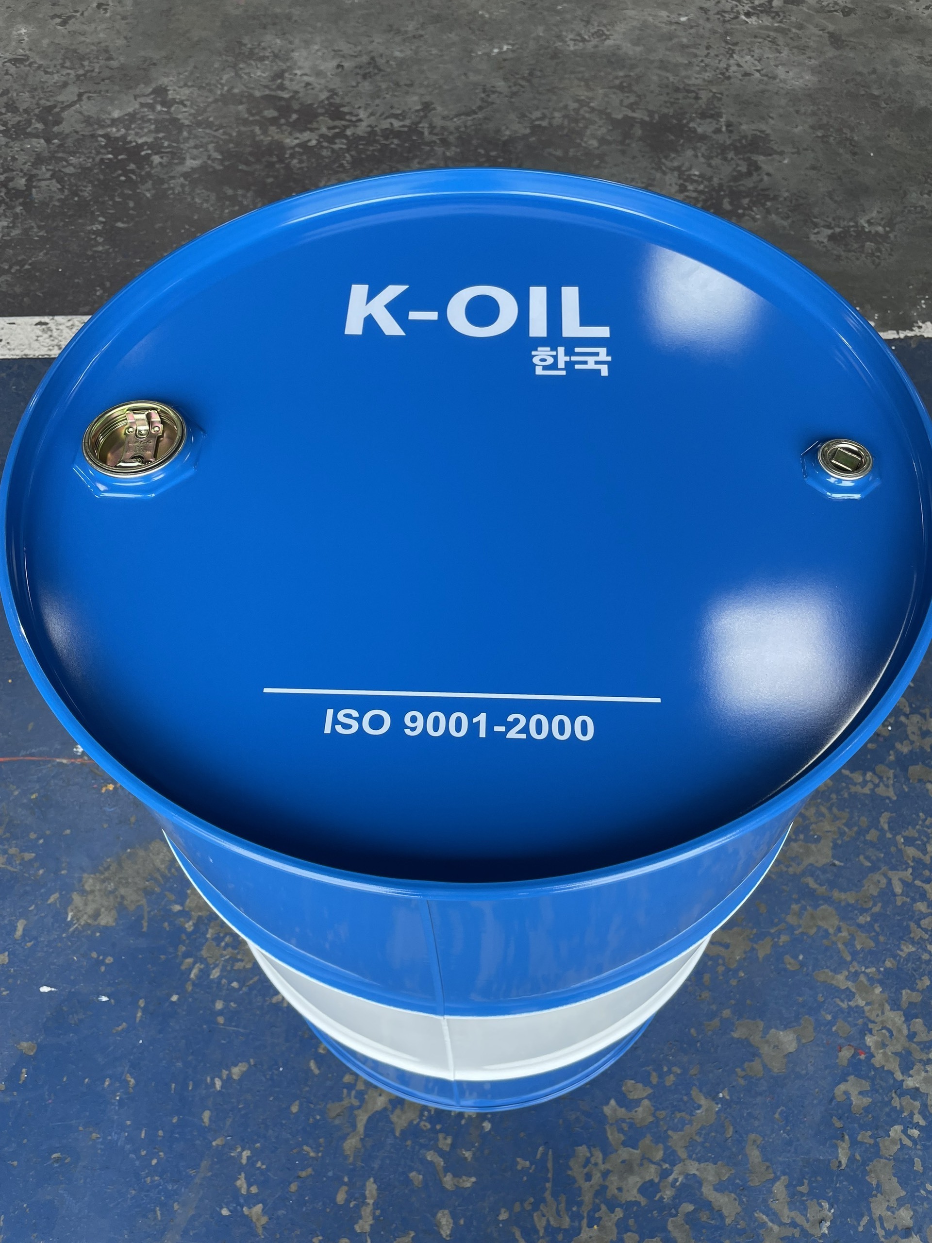 From Vietnam K-Oil Hydraulic Series industrial lubricant AW 46   excellent performance   oil best deal for factory equipment