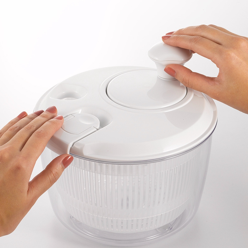 High Quality Kitchen Plastic Hand Vegetable Dryer Large Salad Spinner With Drain Holes