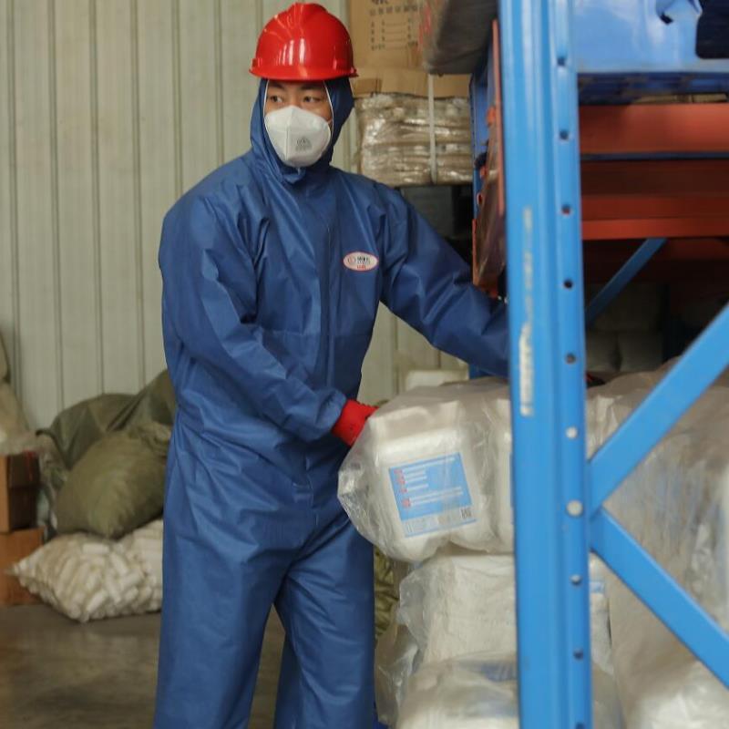 Non Woven Material Manufacturer Wholesale Low Price Chemical Resistant Custom Protective Clothing Suits Disposable Coverall