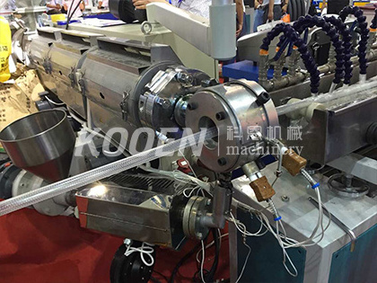 High quality pvc flexible reinforced hose machine/pvc fiber reinforced soft garden pipe machine/ production line extrusion line