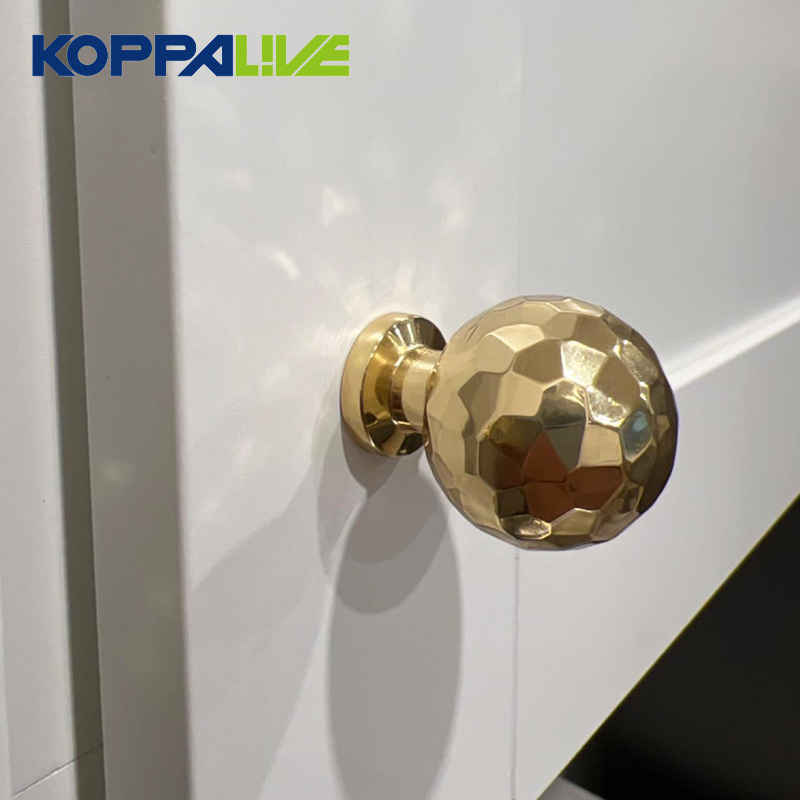 Koppalive Manual Hammered Brass Gold Handle Solid Brass Pull Door Furniture Hardware Kitchen Cabinet Drawer Handles and Knobs