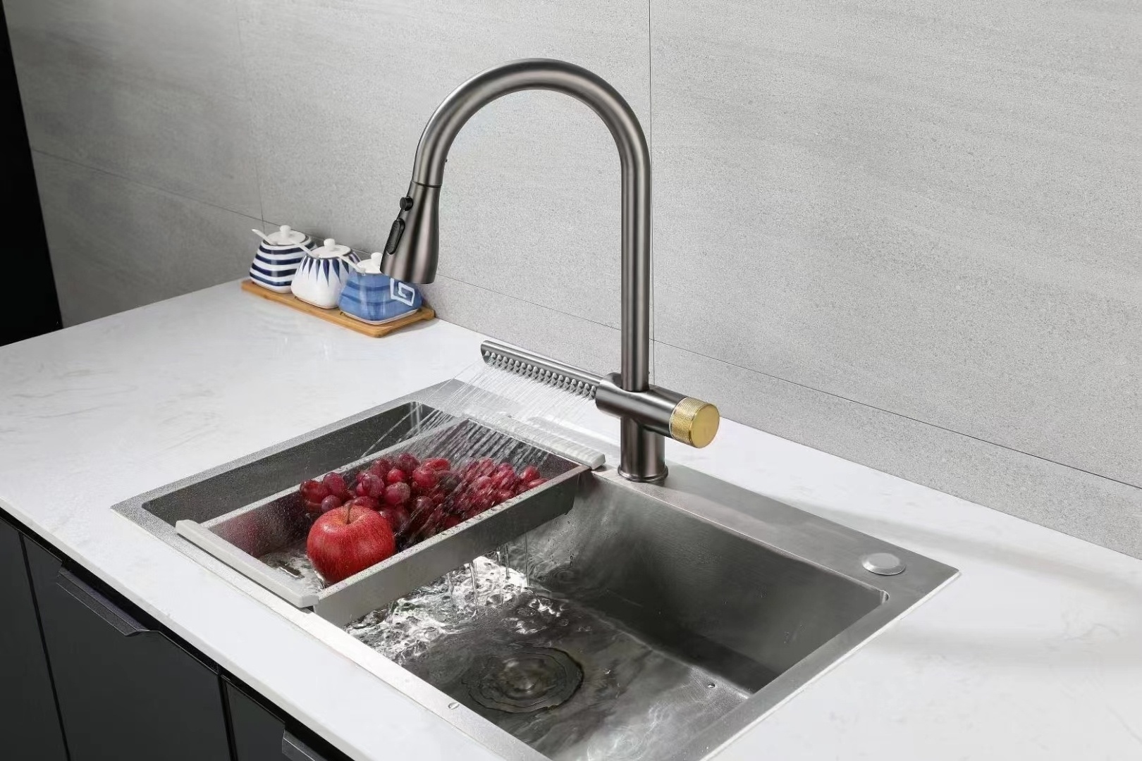 New Arrivals Raindance Brass Pull Out Kitchen Faucet Waterfall Kitchen Sink Faucet