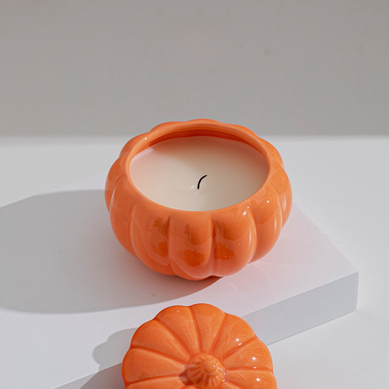 Home Decoration Luxury Ceramic Jar Scented Candles, Air Prufier Pumpkin Shape Handmade Soy Wax Aroma Candles