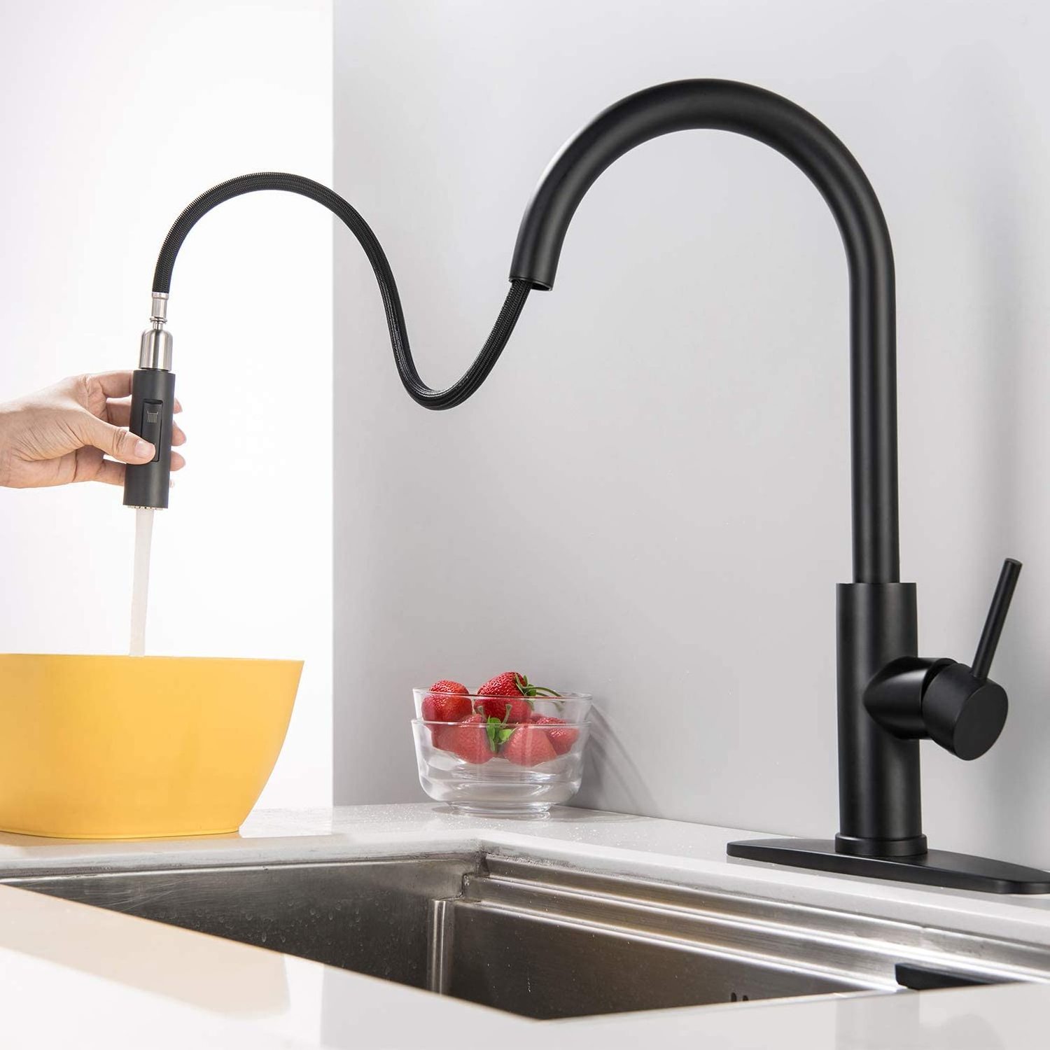 Black One Hole Single Handle Pull Out Kitchen Faucets Stainless steel kitchen Sink Faucet with Pull Down spray